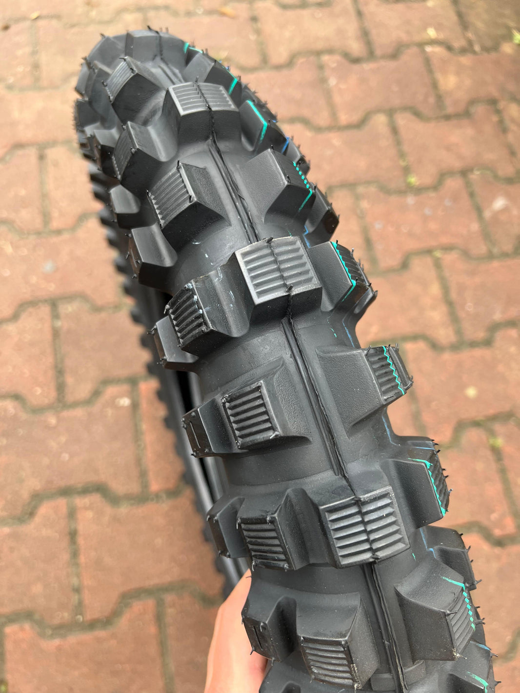 KINGSTONE 110/90-16