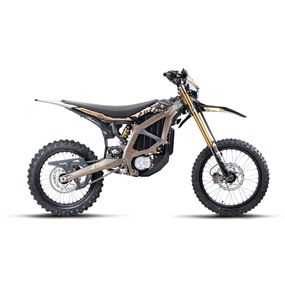 Sur-Ron Ultra Bee HP T 2026 šedá, šikmý pohled zepředu